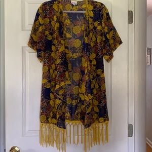 LuLaRoe Monroe Kimono size S
